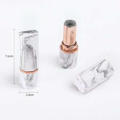 Black Lip Gloss Tube Included Custom Logo With Screw Cap Closure Black Box