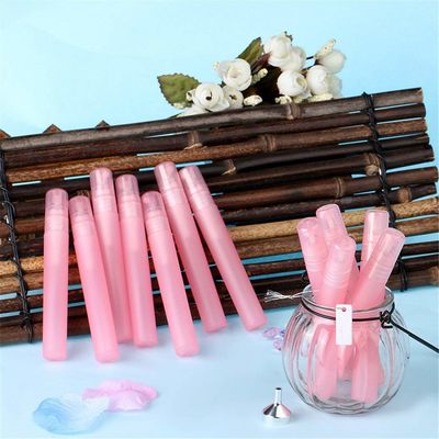 Portable Mini Perfume Spray Bottle with Fine Mist Pump for Travel, Fragrance and Personal Care