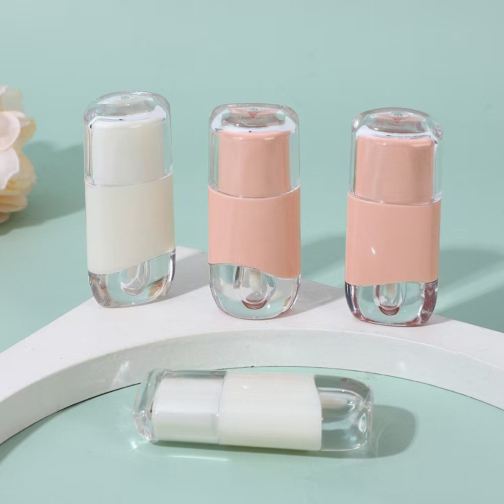 Custom 3.5G Empty Lipstick Tube With Rubber Seal Screw Closure Plastic Lip Balm Tube for Cosmetic Container Plastic Packaging