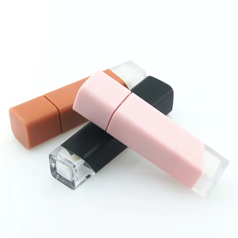 Rotate Lip Gloss Stick Lip Mask Lip Balm Bottle Plastic Suitable For All Skin Types