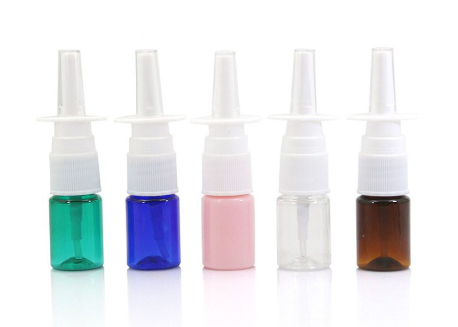 Colorful Plastic Spray Bottle Multi Capacity  With White Mist Sprayer